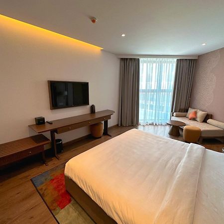 ホテル Apec Mandela Wyndham Mui Ne Long Son エクステリア 写真